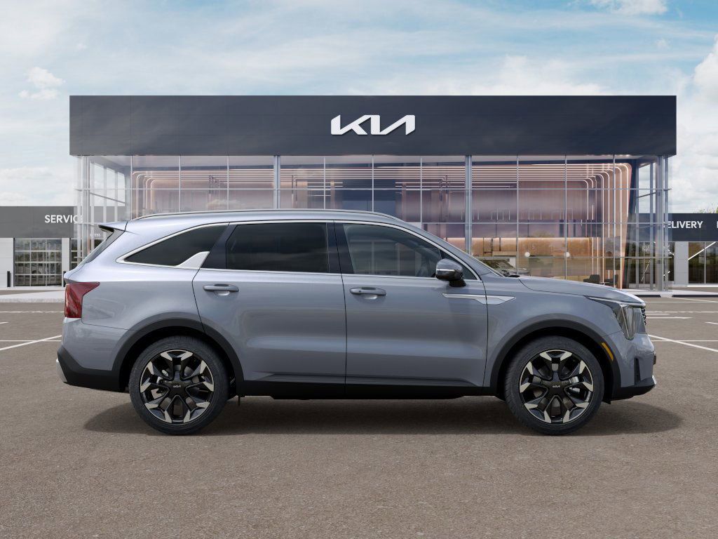 new 2025 Kia Sorento car, priced at $33,815