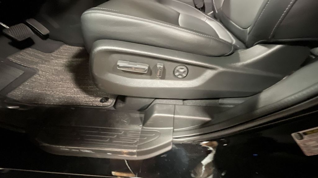 used 2022 Honda Odyssey car, priced at $38,167