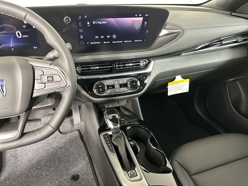 new 2025 Buick Envista car, priced at $29,869