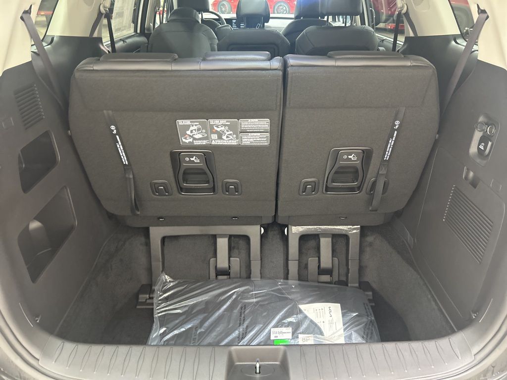 new 2026 Kia Carnival Hybrid car, priced at $48,274