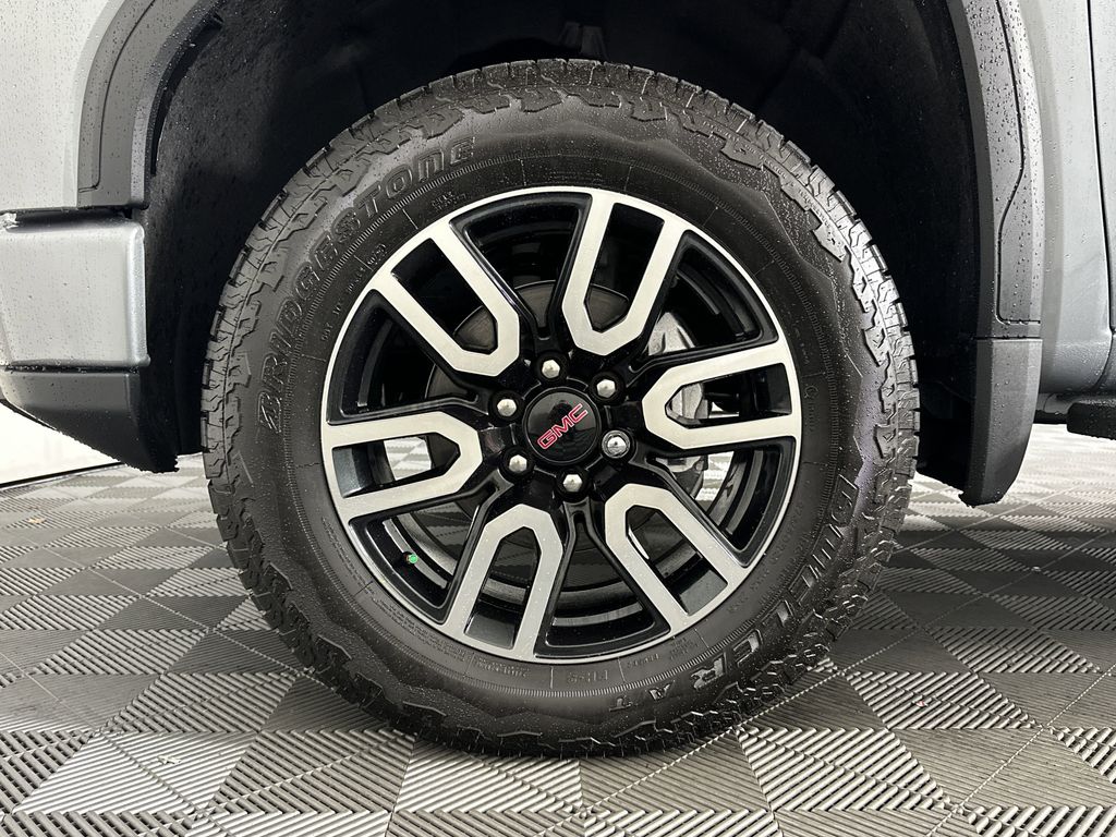 new 2025 GMC Sierra 1500 car, priced at $66,655