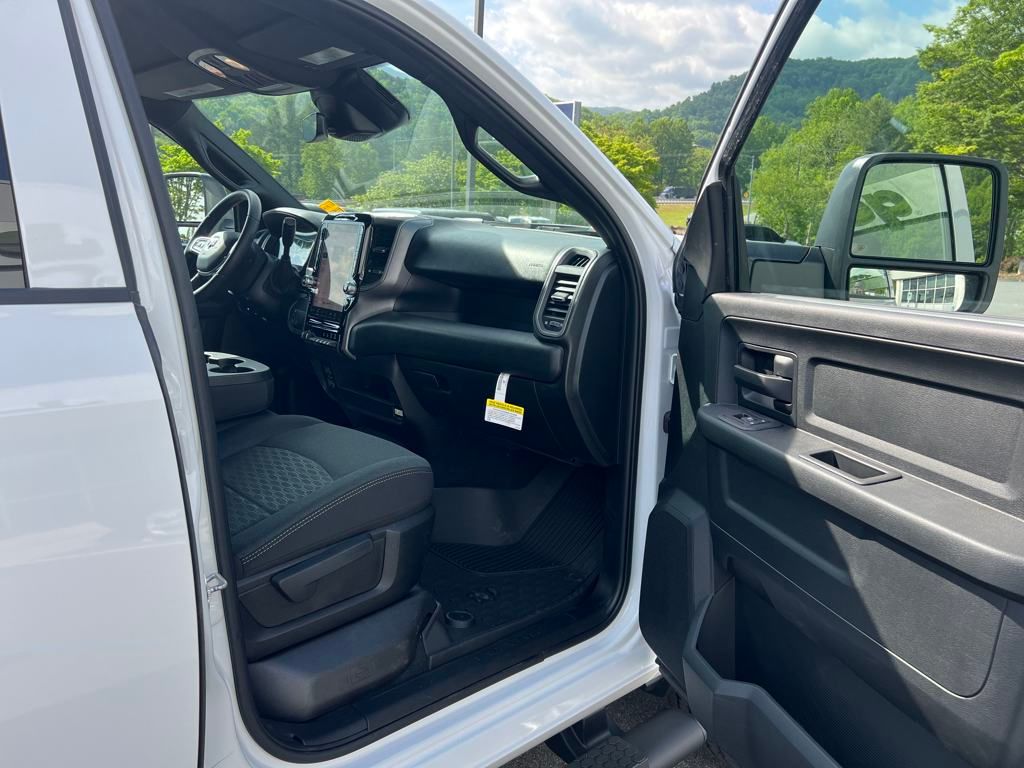 new 2025 Ram 2500 car