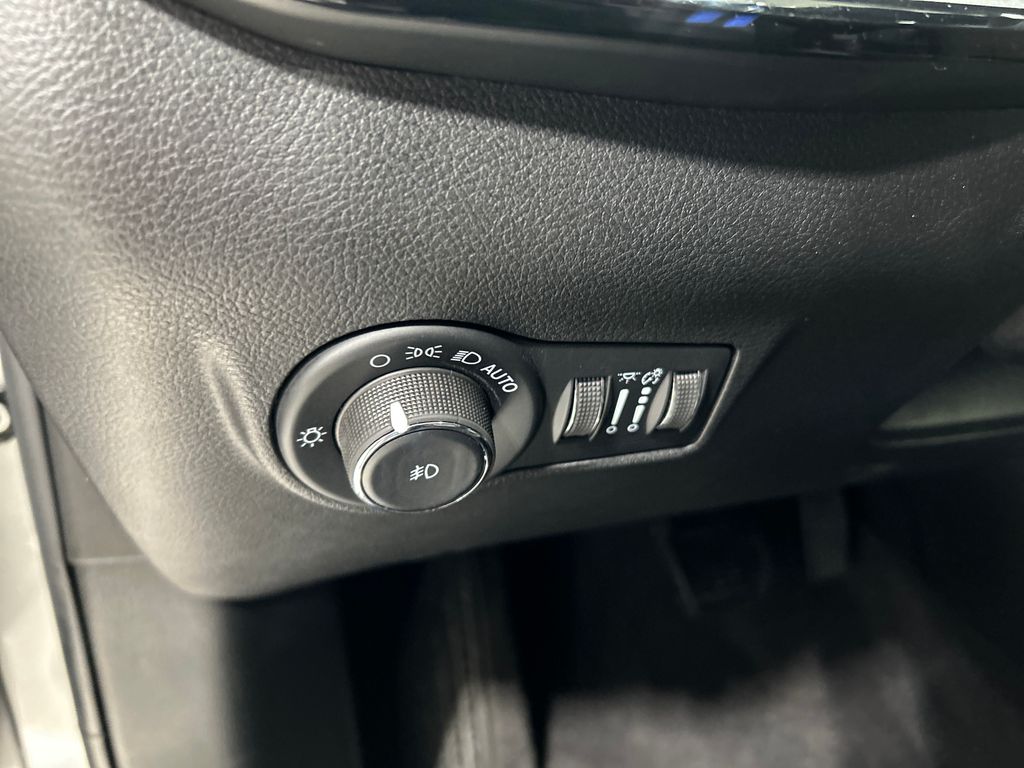used 2022 Jeep Compass car, priced at $25,236