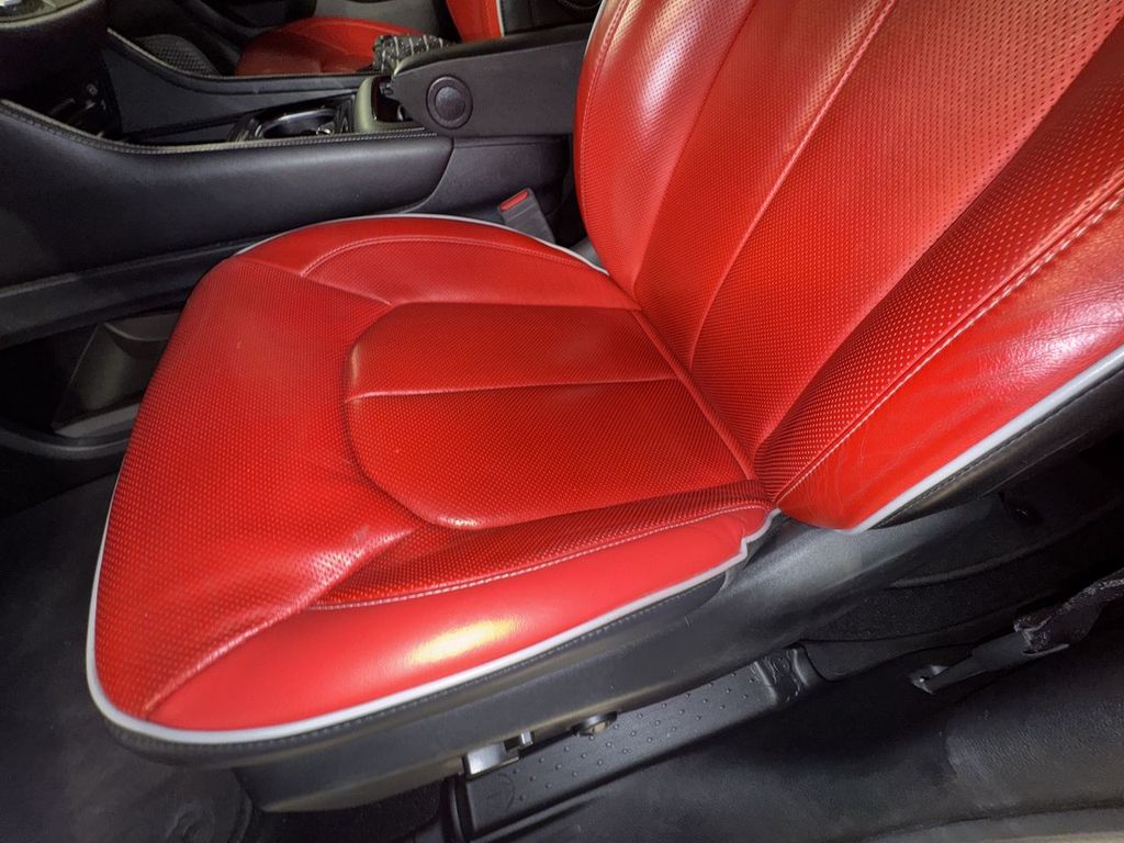 used 2021 Chrysler Pacifica Hybrid car, priced at $27,482