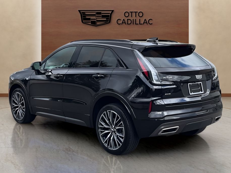 used 2024 Cadillac XT4 car, priced at $43,000