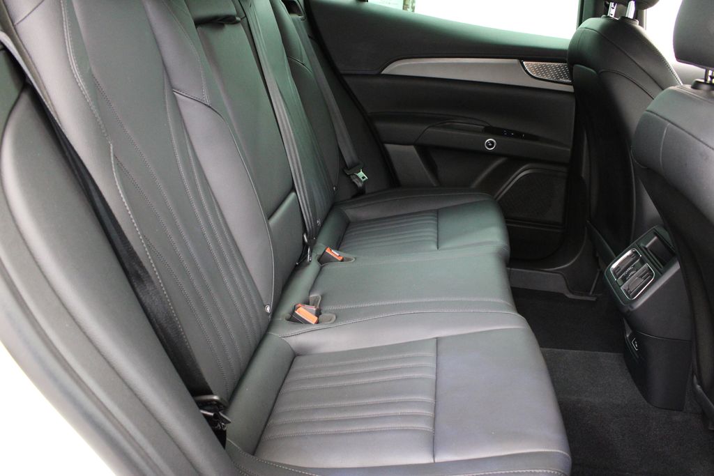 used 2024 Maserati Grecale car, priced at $39,999