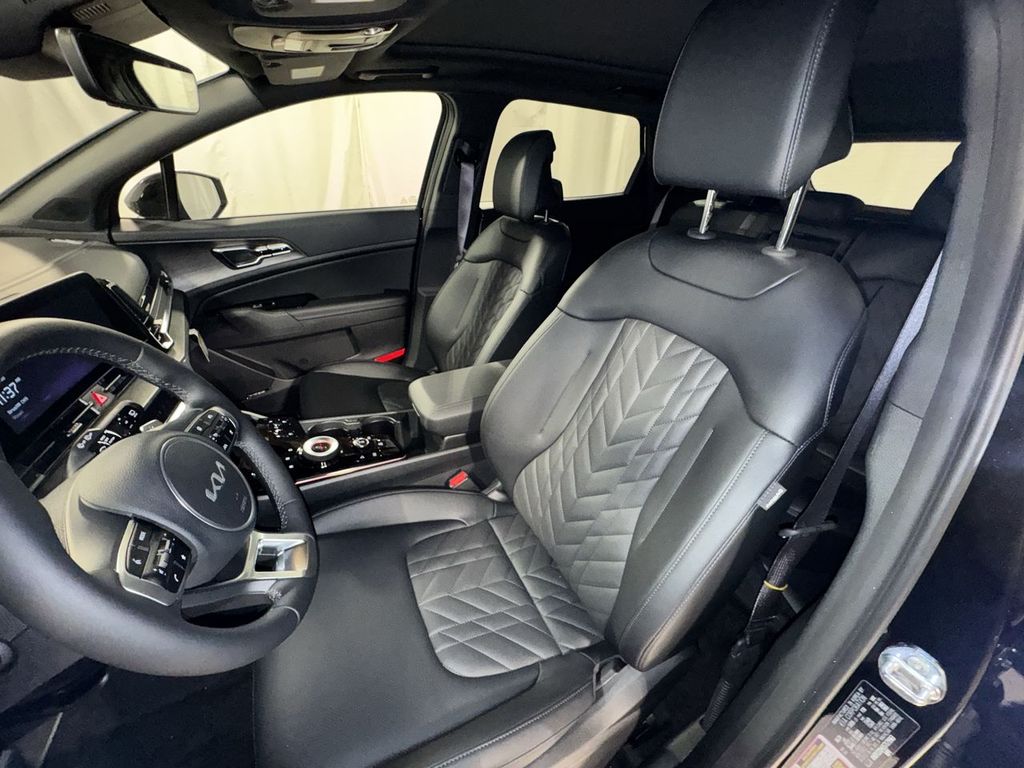 new 2025 Kia Sportage Plug-In Hybrid car, priced at $45,506