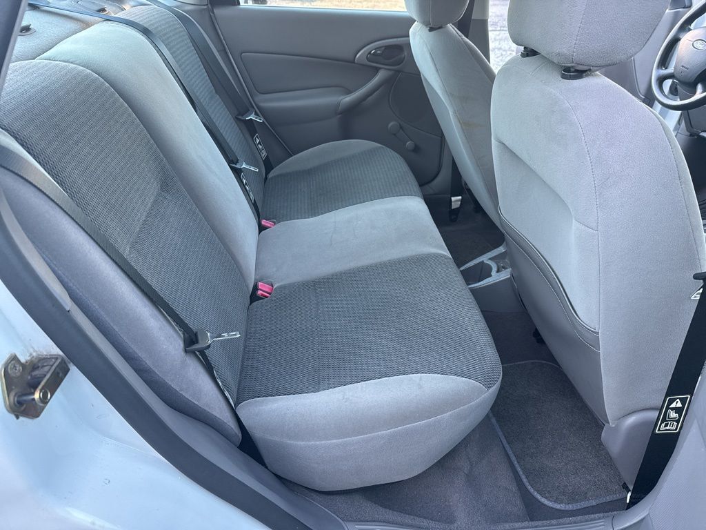 used 2003 Ford Focus car, priced at $5,900