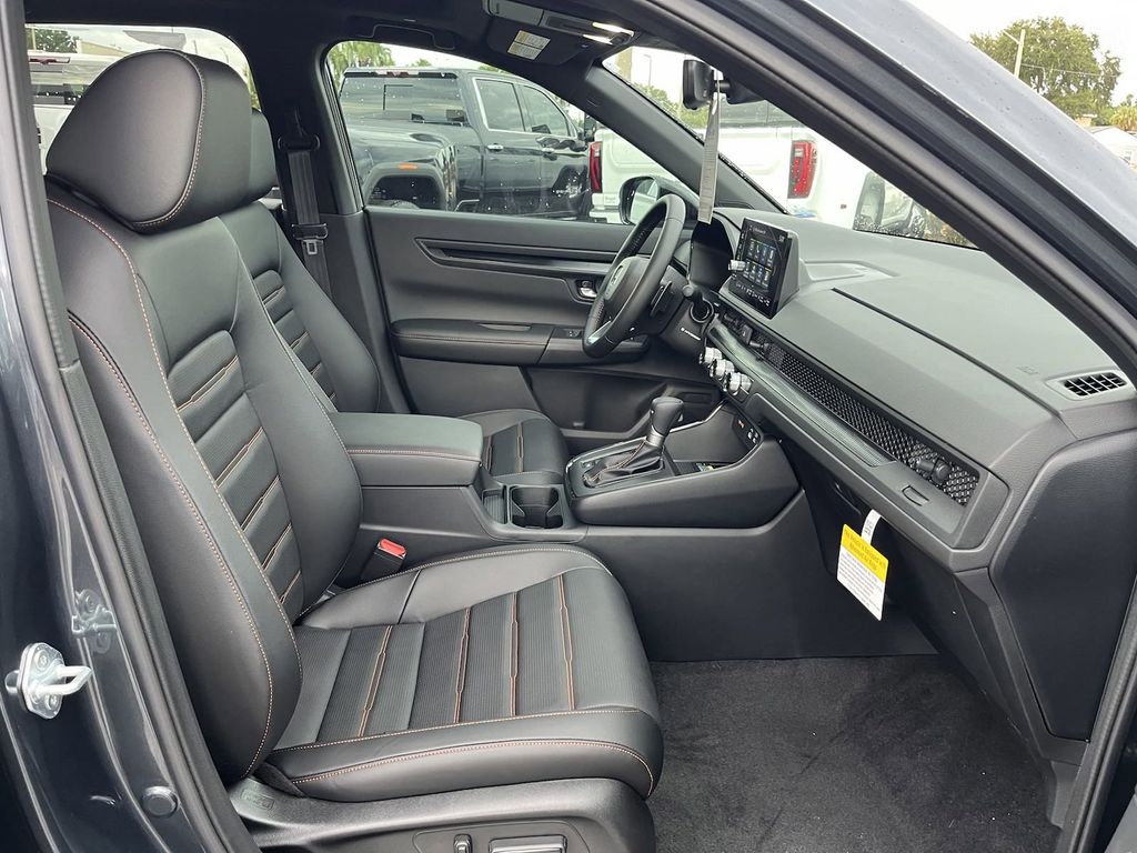new 2025 Honda CR-V Hybrid car, priced at $38,923