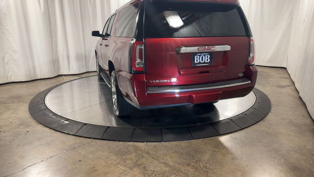 used 2020 GMC Yukon XL car, priced at $41,991