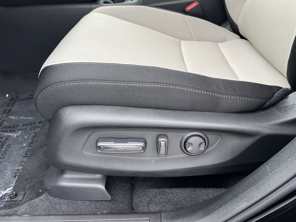 new 2025 Honda CR-V car, priced at $32,395