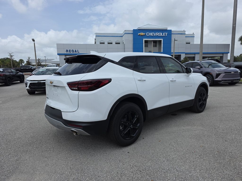 new 2025 Chevrolet Blazer car, priced at $33,219