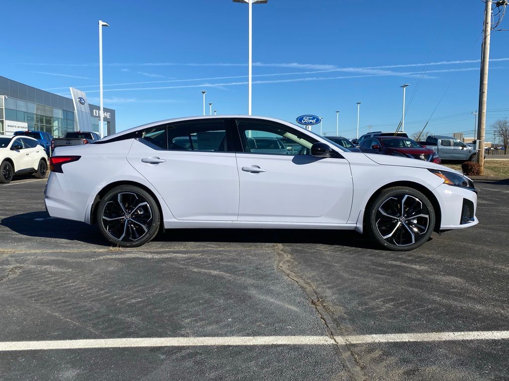 new 2025 Nissan Altima car, priced at $32,190