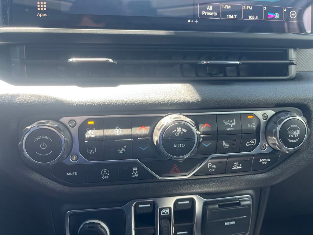 new 2025 Jeep Wrangler car, priced at $48,791