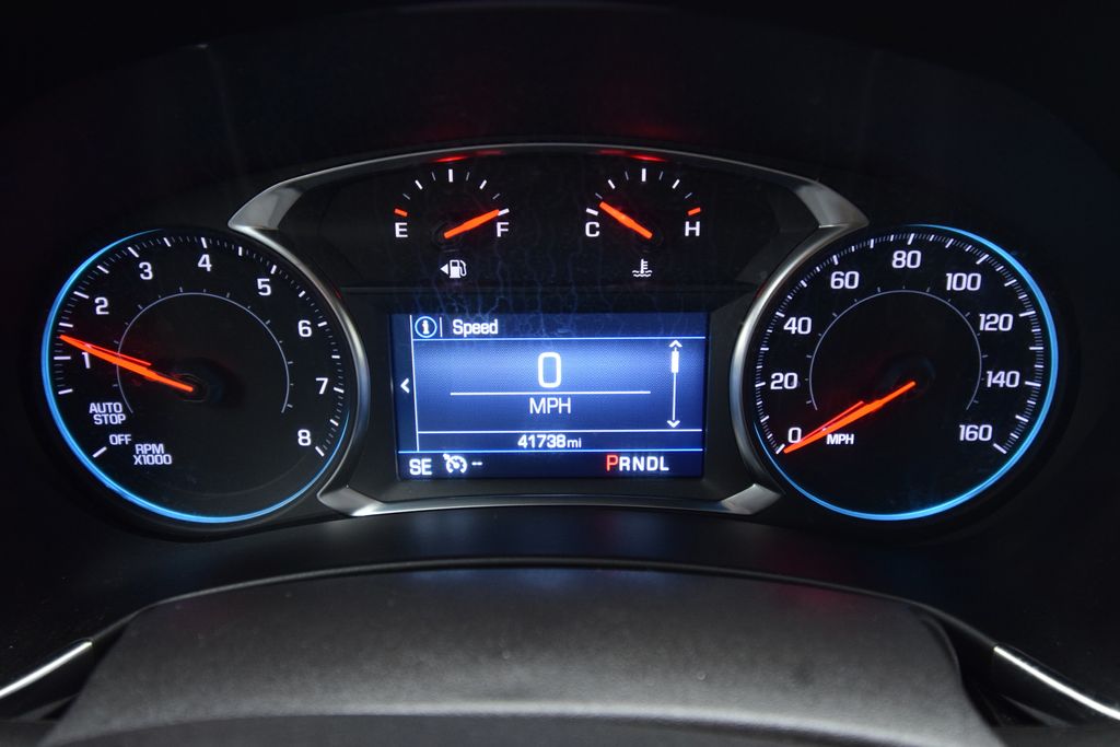 used 2024 Chevrolet Equinox car, priced at $22,300