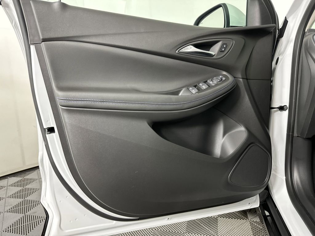new 2026 Buick Encore GX car, priced at $32,475
