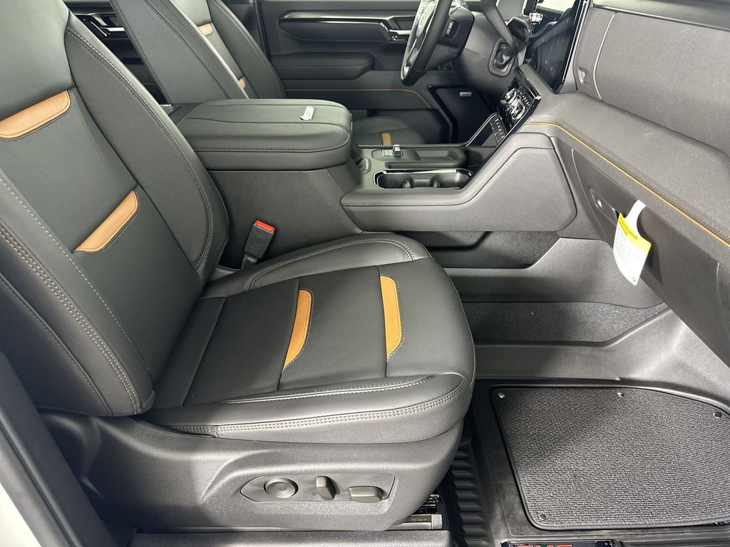 new 2025 GMC Sierra 2500HD car, priced at $86,141