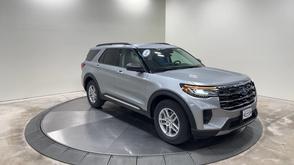 new 2025 Ford Explorer car, priced at $40,550