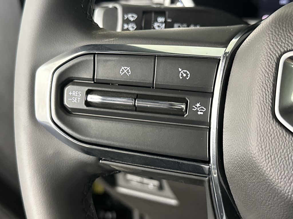 new 2025 GMC Canyon car, priced at $42,895