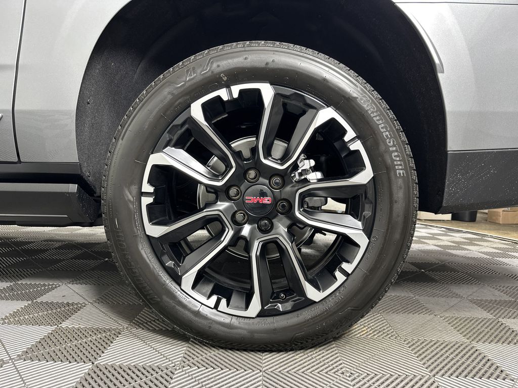 new 2025 GMC Yukon XL car, priced at $98,644