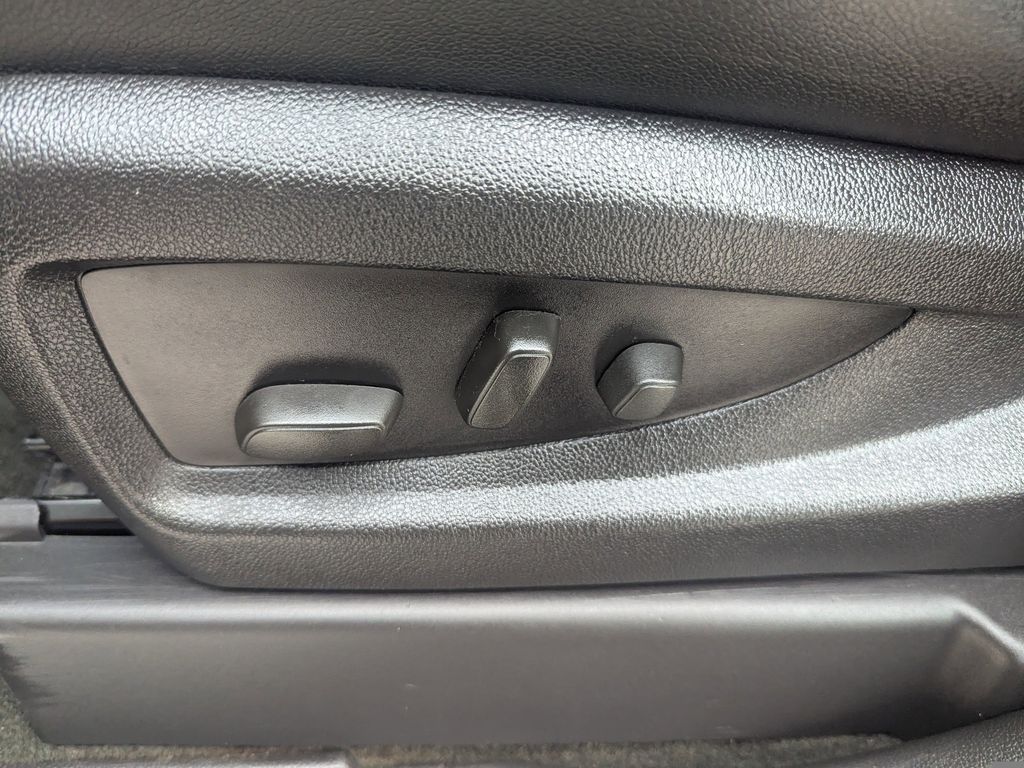 used 2015 Chevrolet Silverado 1500 car, priced at $19,991