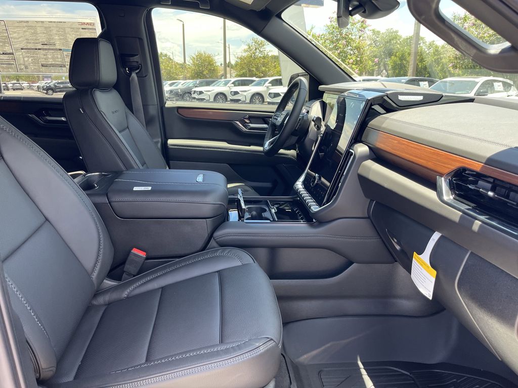 new 2025 GMC Yukon XL car, priced at $86,285