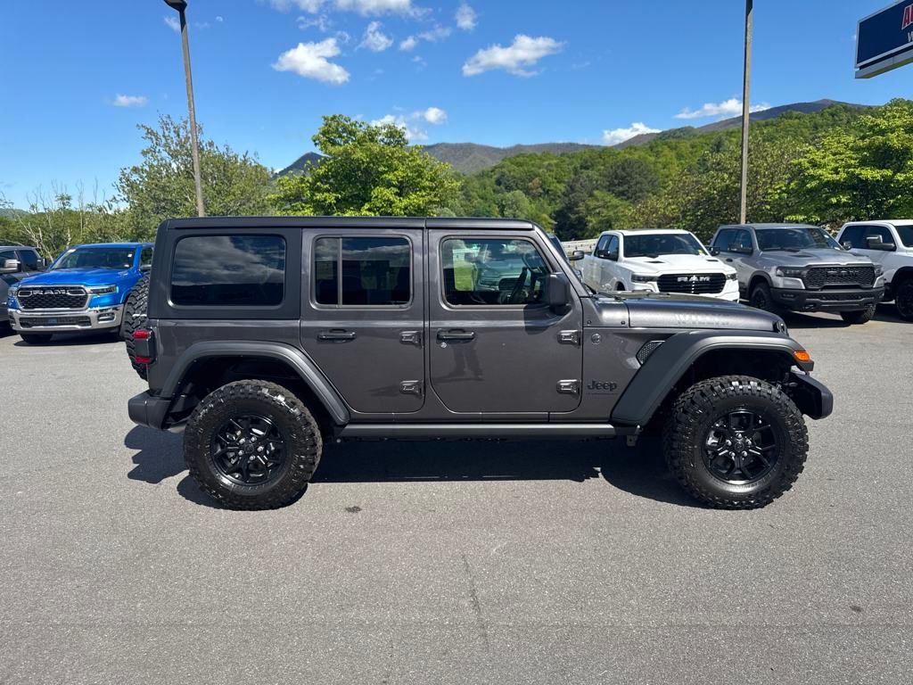 new 2025 Jeep Wrangler car, priced at $49,327