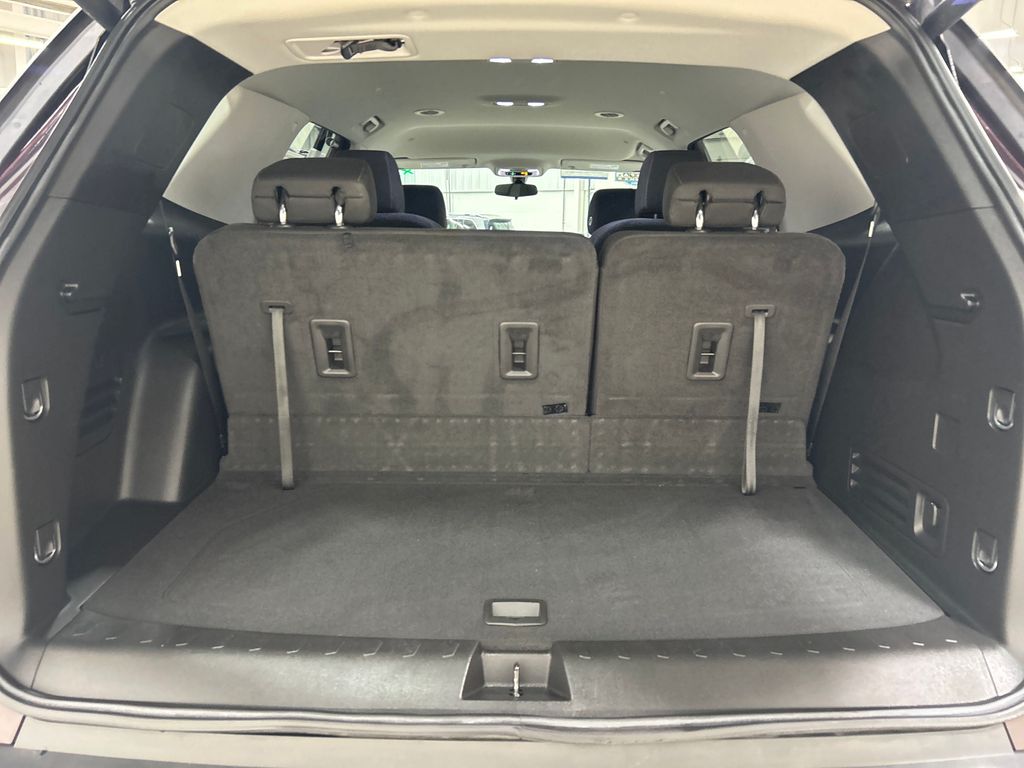 used 2020 Chevrolet Traverse car, priced at $28,947