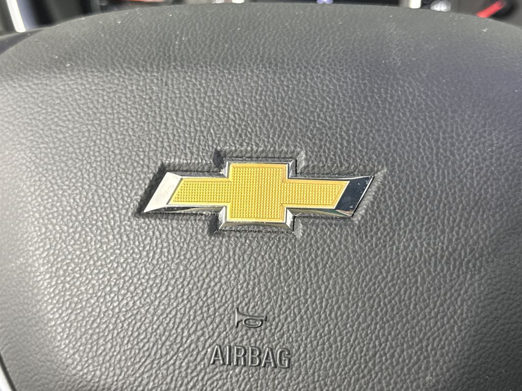 used 2021 Chevrolet Traverse car, priced at $25,997