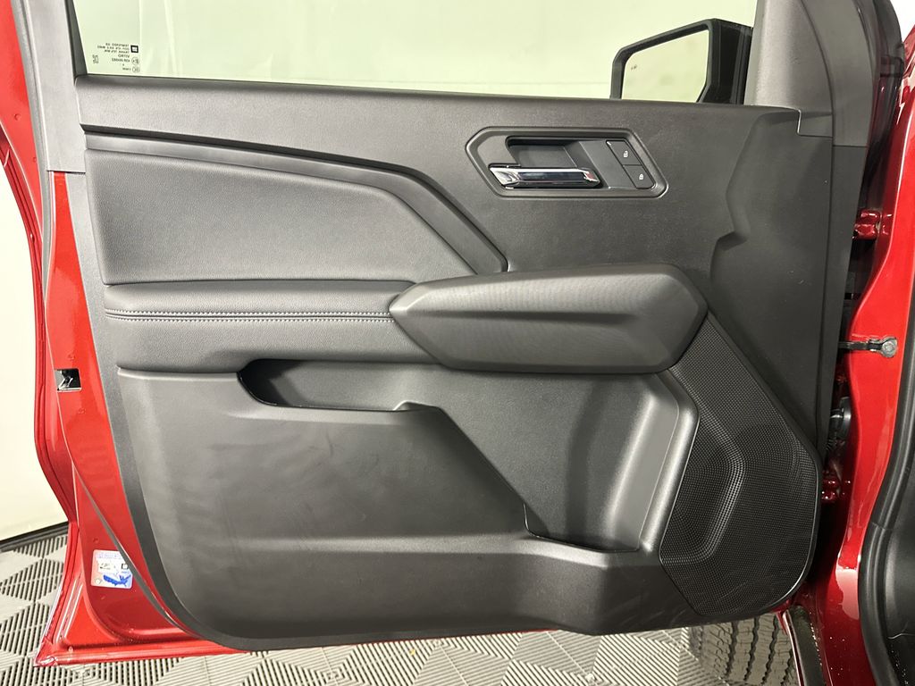 new 2025 GMC Canyon car, priced at $40,995