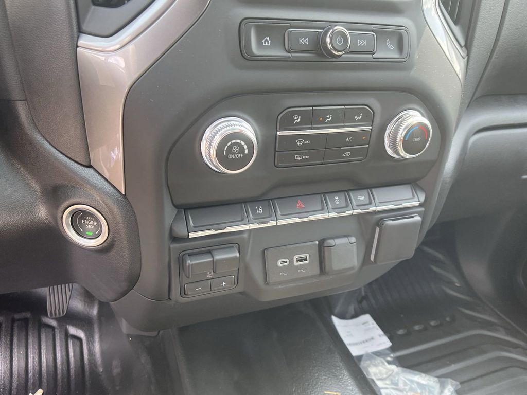new 2024 GMC Sierra 2500HD car, priced at $46,133
