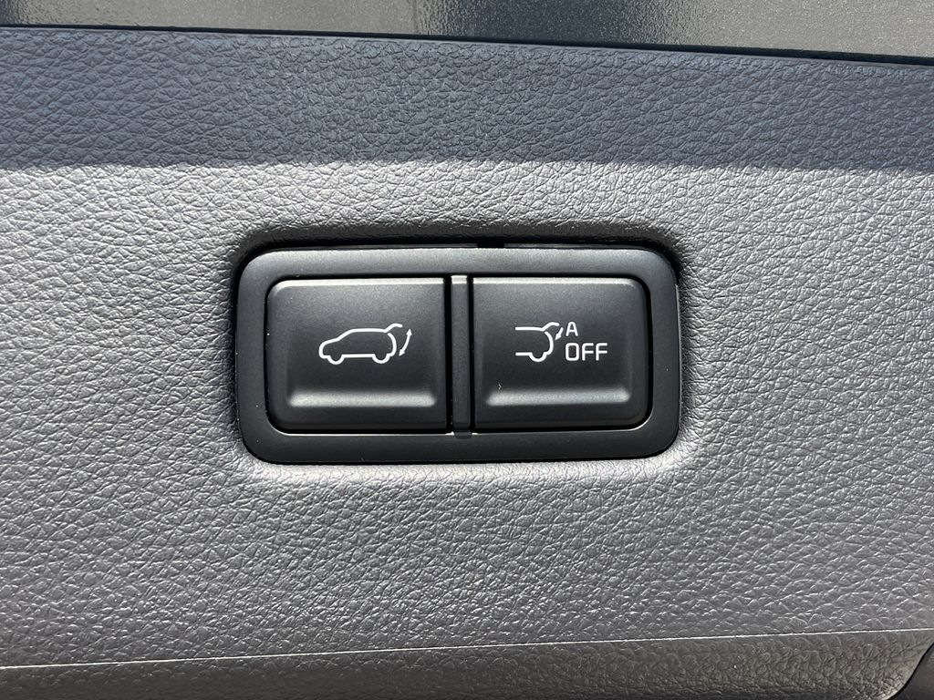 new 2026 Kia Carnival Hybrid car, priced at $52,521