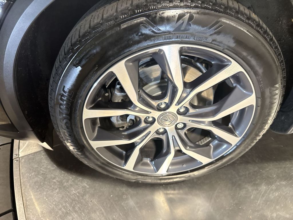 used 2023 Acura MDX car, priced at $46,183