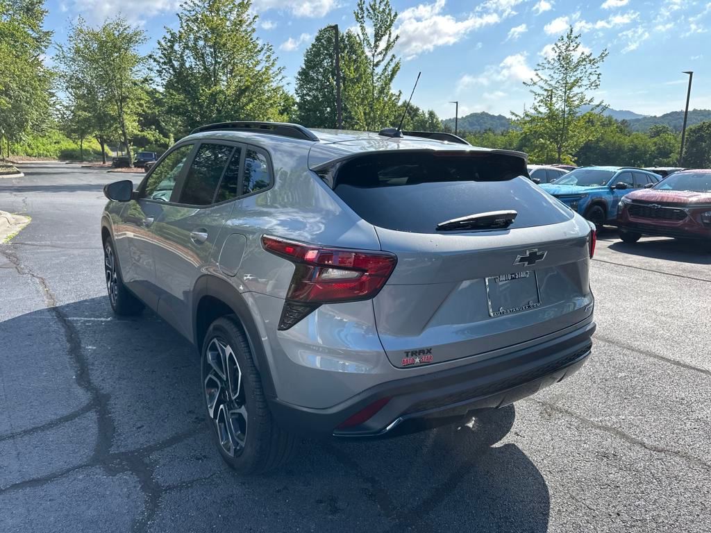 new 2025 Chevrolet Trax car, priced at $25,895