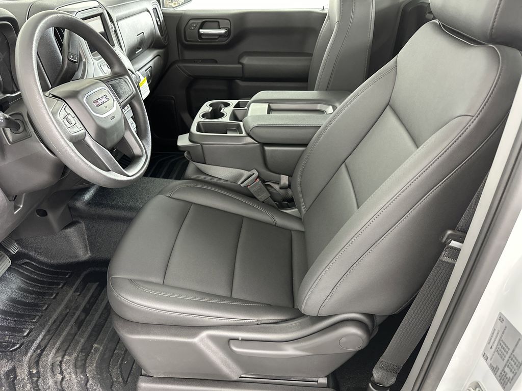 new 2025 GMC Sierra 1500 car, priced at $33,145