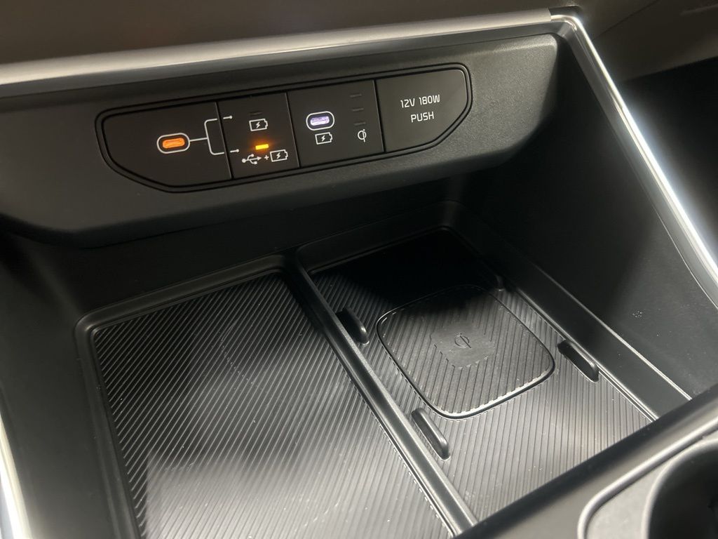 new 2026 Kia Carnival Hybrid car, priced at $43,570