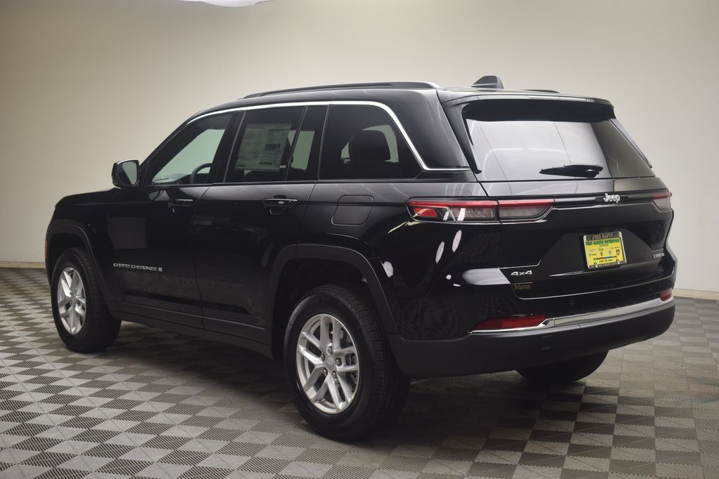 new 2025 Jeep Grand Cherokee car, priced at $35,165