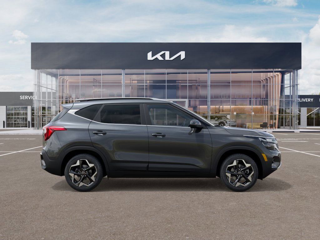 new 2025 Kia Seltos car, priced at $25,468