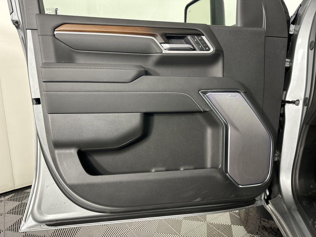 new 2025 GMC Sierra 2500HD car, priced at $85,634