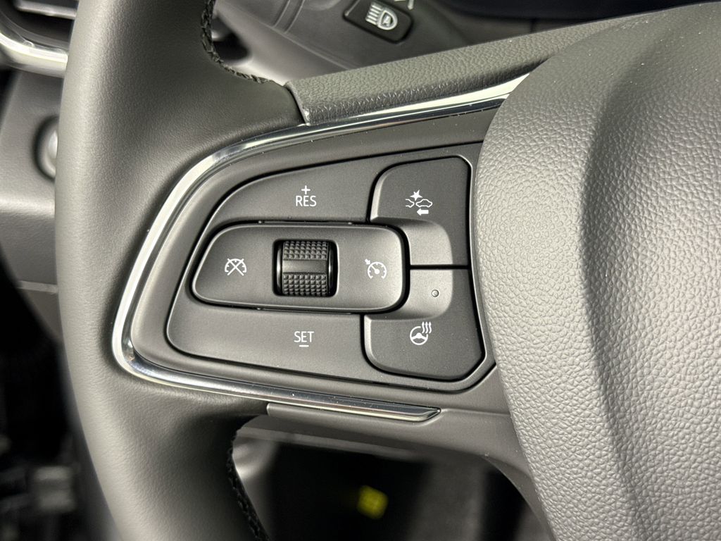 new 2025 Buick Envista car, priced at $27,375