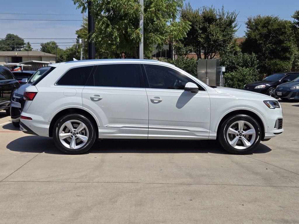 used 2023 Audi Q7 car, priced at $39,991