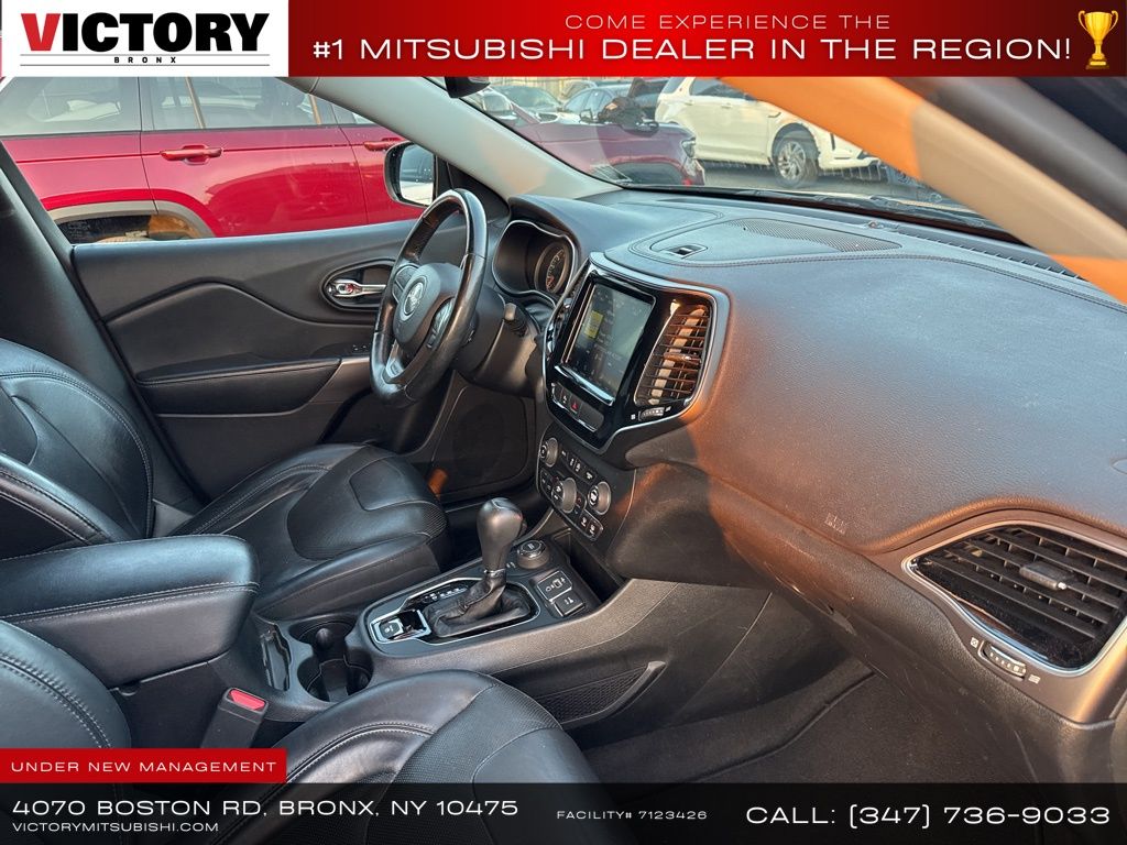 used 2019 Jeep Cherokee car, priced at $14,555