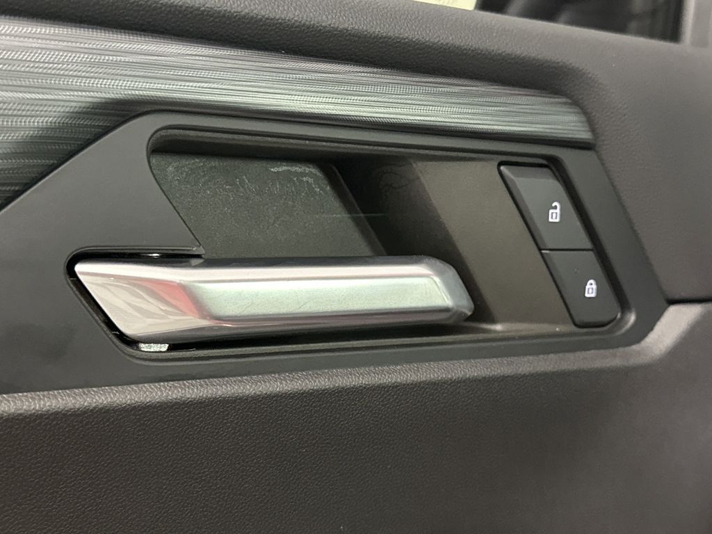 used 2024 GMC Acadia car, priced at $43,297