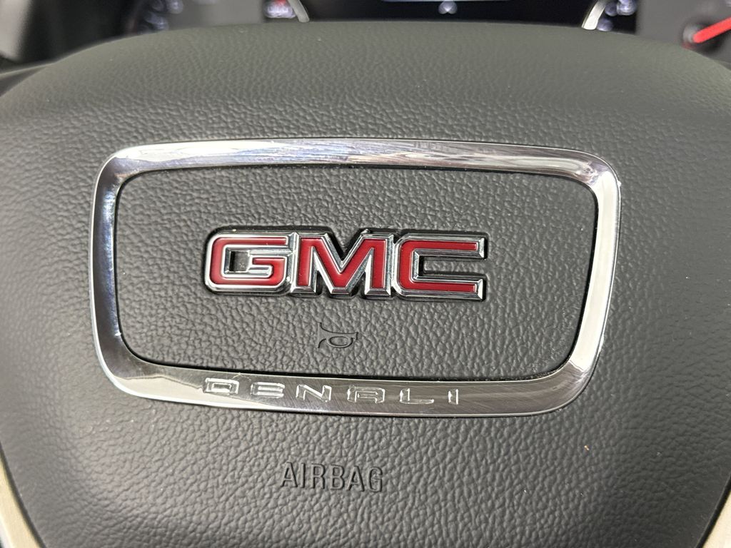 used 2022 GMC Acadia car, priced at $31,555