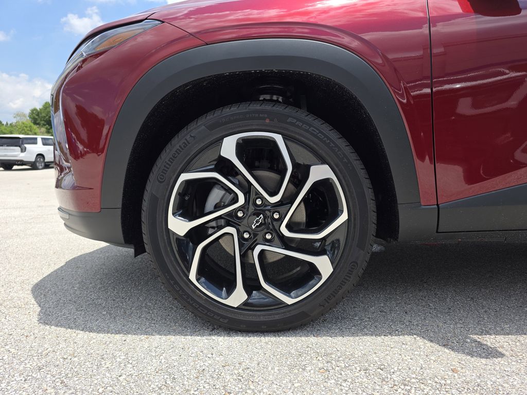 new 2025 Chevrolet Trax car, priced at $27,224