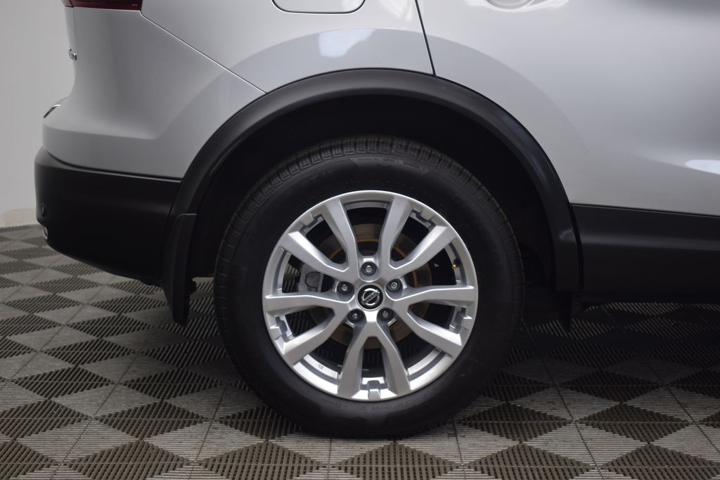 used 2022 Nissan Rogue Sport car, priced at $23,400