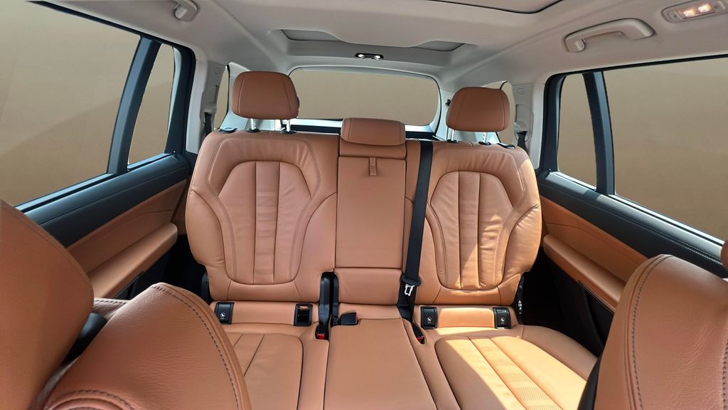 used 2022 BMW X7 car, priced at $56,500