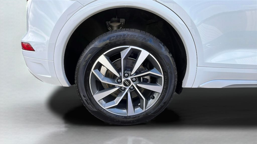 used 2024 Audi Q5 car, priced at $39,950