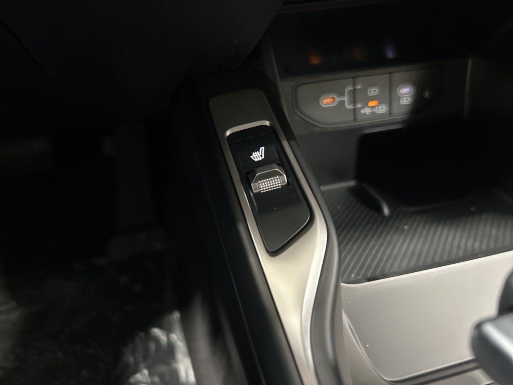 new 2025 Kia Sorento car, priced at $36,616