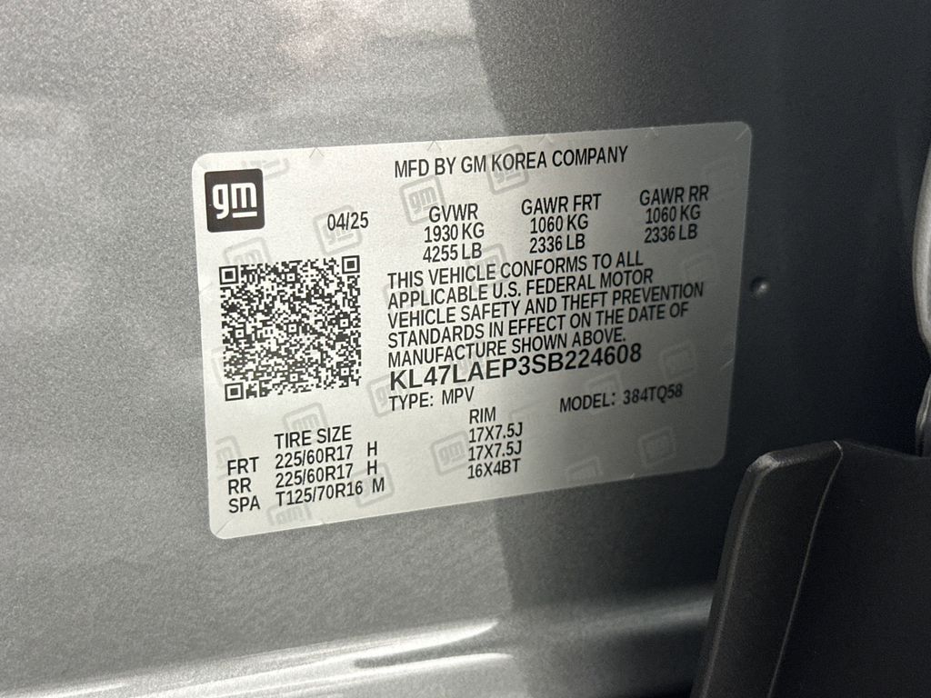 new 2025 Buick Envista car, priced at $27,375